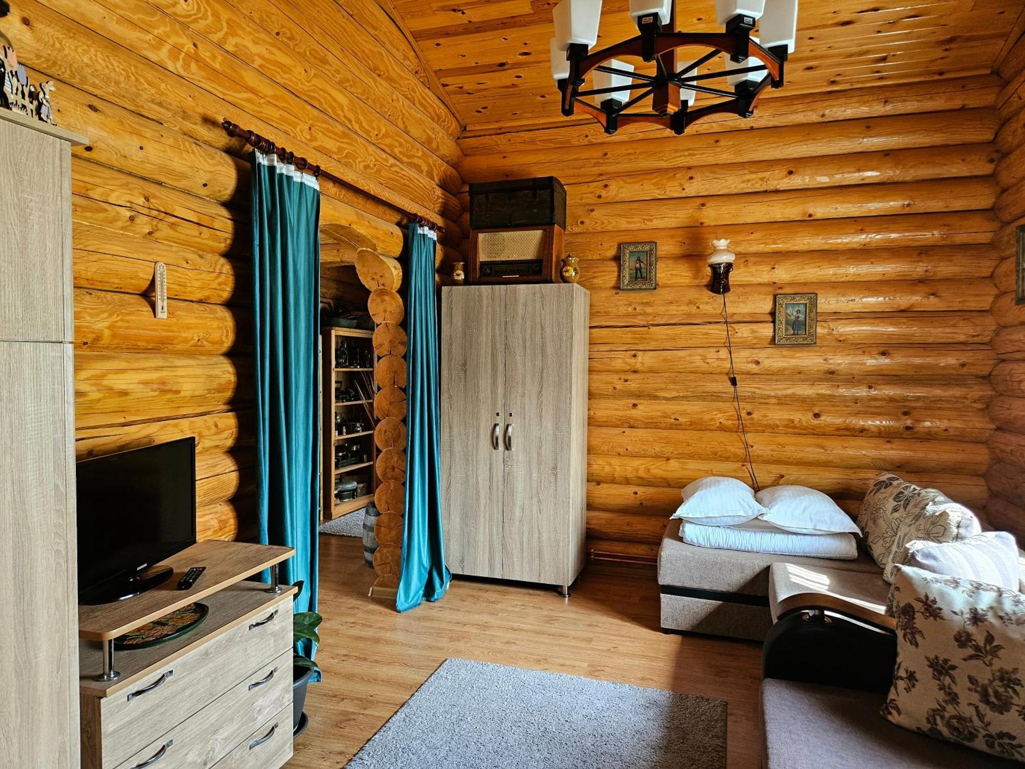 Cabana Alesia, Relaxare La Poalele Raraului Câmpulung Moldovenesc Exteriör bild